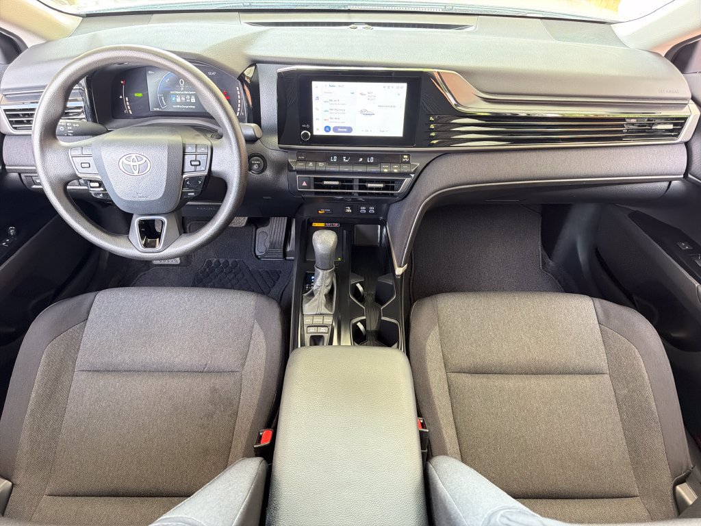 Used 2026 Toyota Camry LE FWD image 22