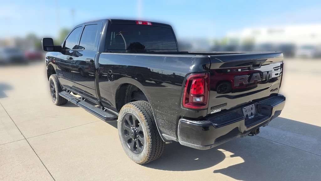 Used 2025 RAM 2500 Big Horn AWD/4WD image 3