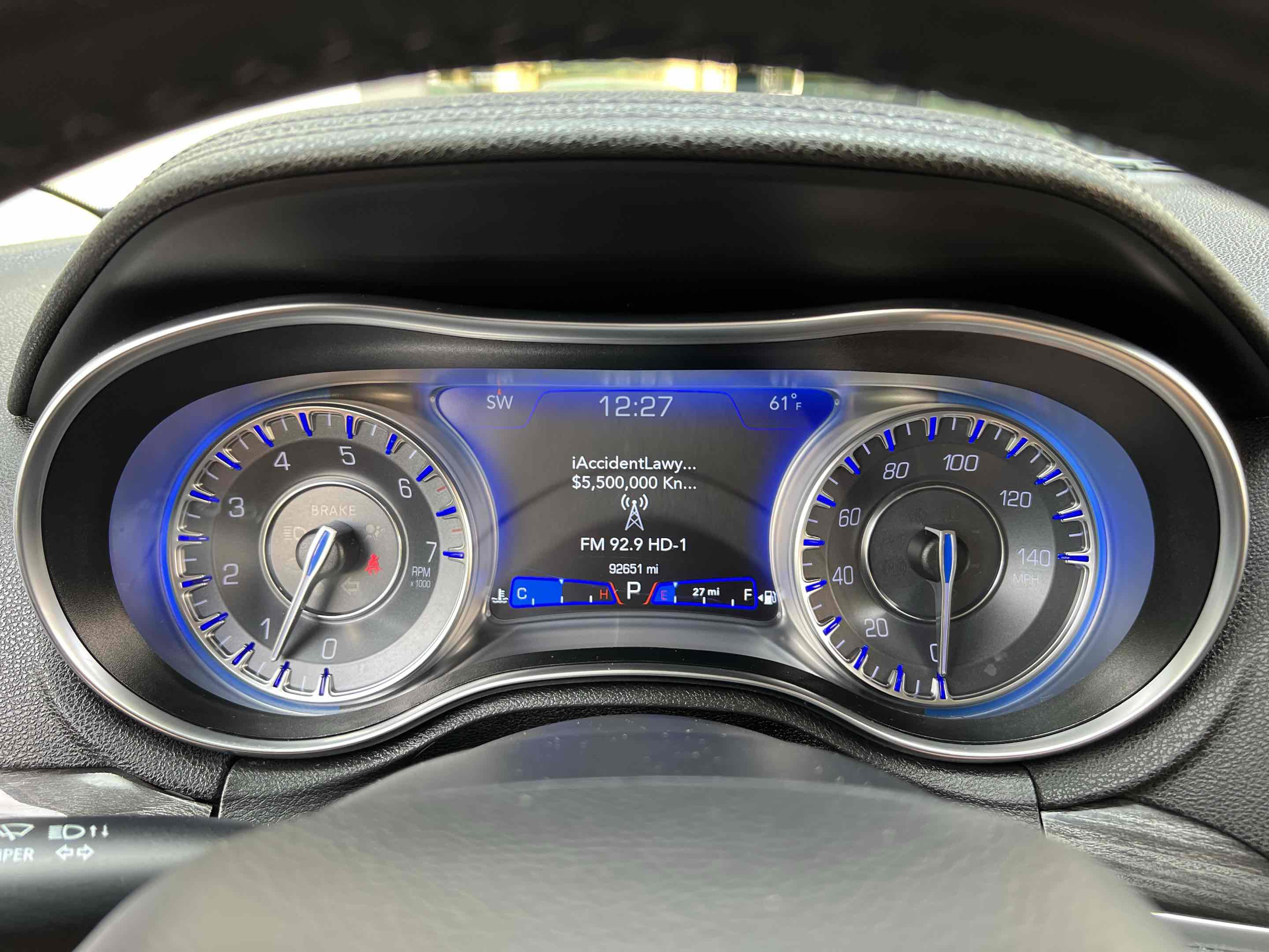 Used 2019 Chrysler 300 Touring w/ Sport Appearance Package image 7