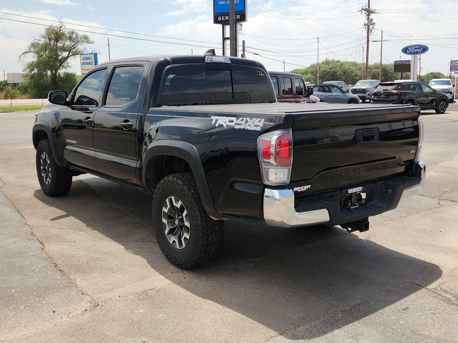 Used 2023 Toyota Tacoma TRD Off-Road AWD/4WD image 3
