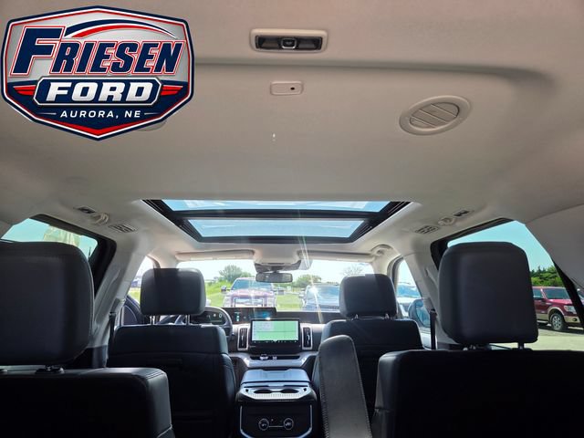 Used 2025 Ford Expedition Active AWD/4WD image 28