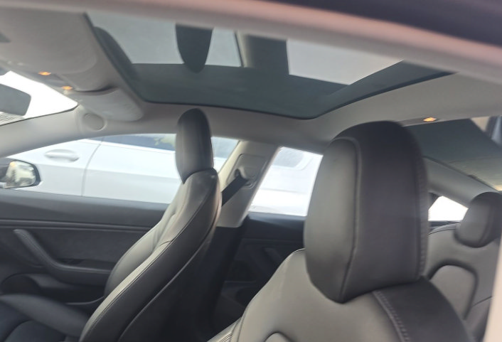 Used 2018 Tesla Model 3 Long Range AWD/4WD image 14