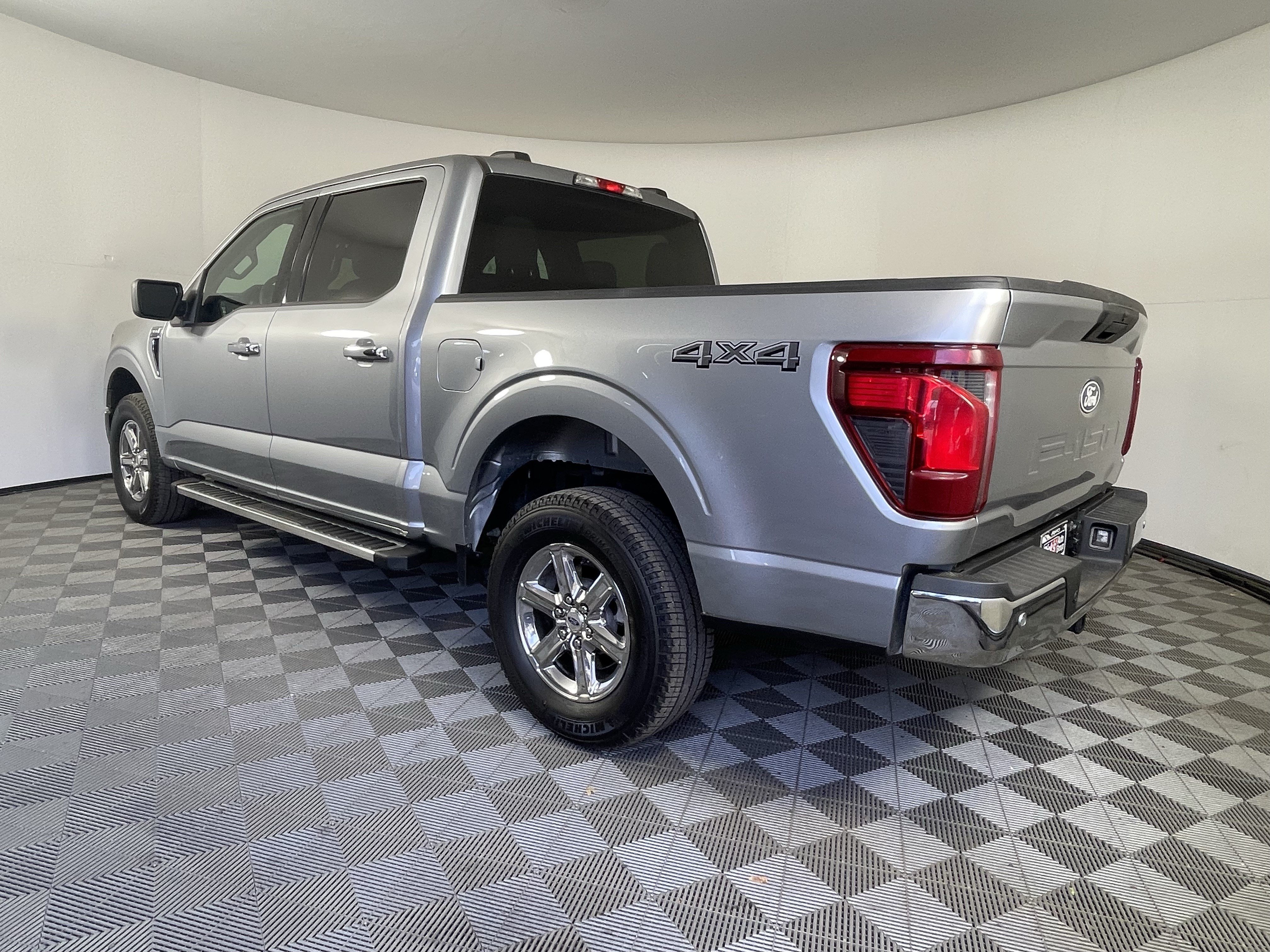Used 2025 Ford F150 XLT w/ Equipment Group 301A Standard AWD/4WD image 3