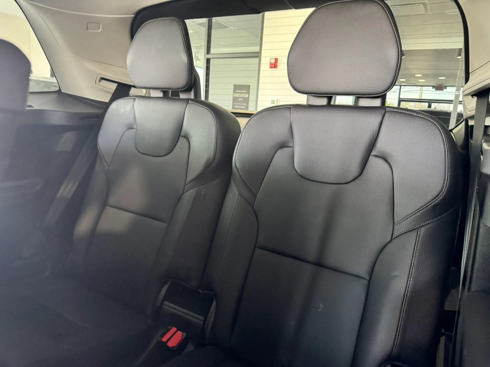 Used 2020 Volvo XC90 T6 Momentum AWD/4WD image 23