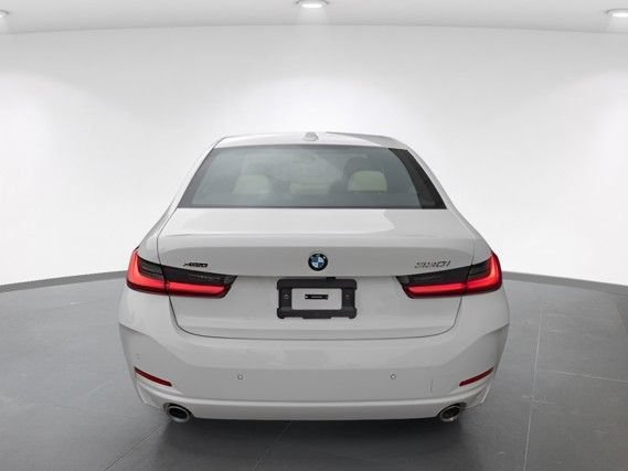 New 2025 BMW 330i xDrive Sedan w/ Premium Package AWD/4WD image 8
