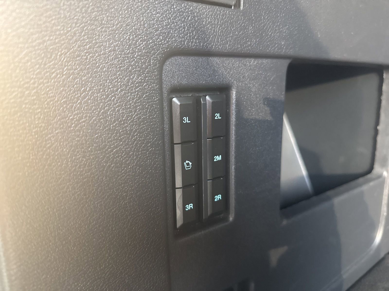 Used 2024 Ford Expedition Max Limited image 16