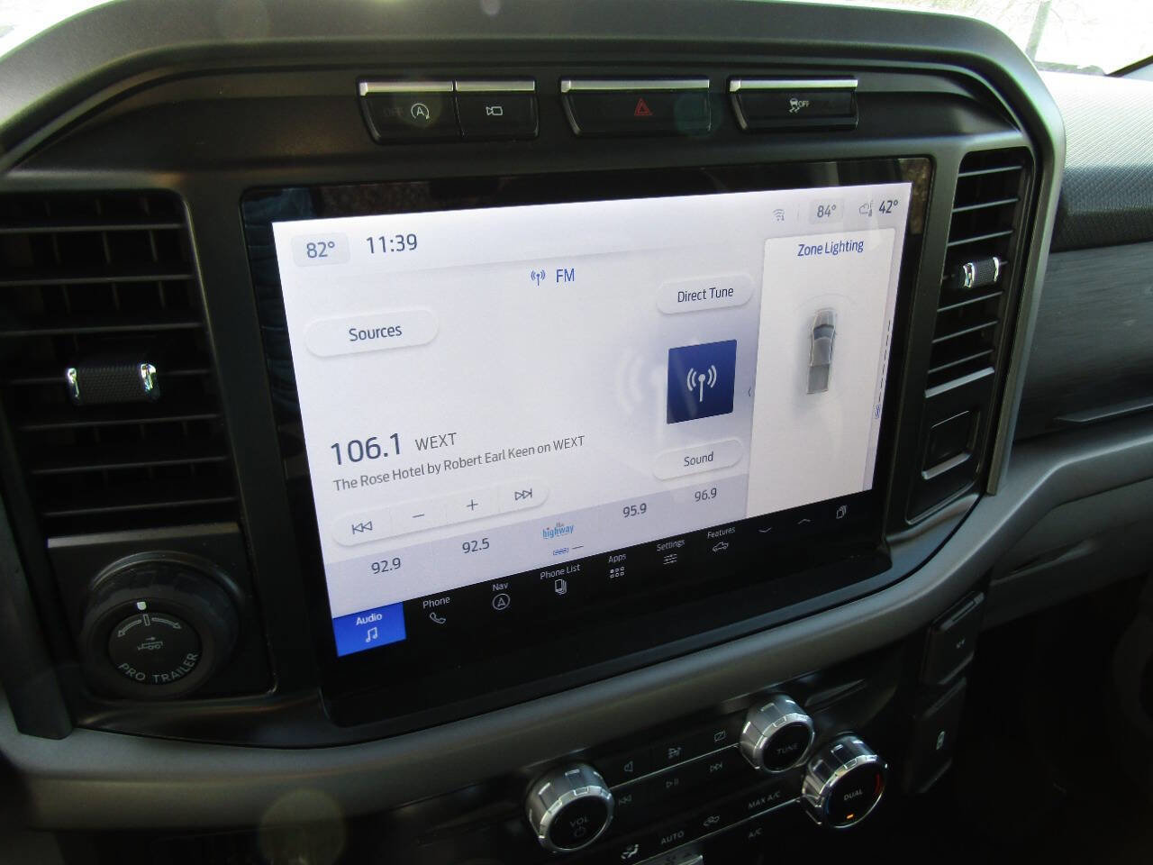 Used 2024 Ford F150 XLT image 15