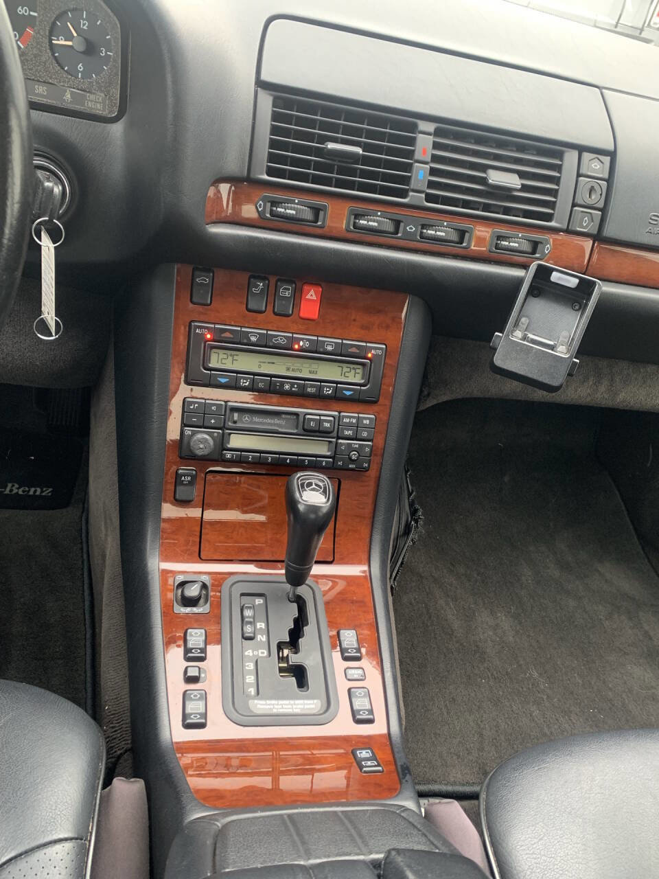 Used 1999 Mercedes-Benz S 320 image 32