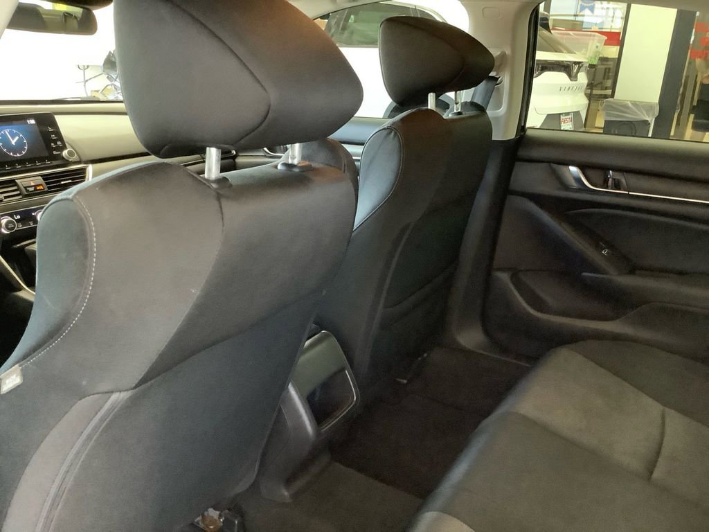 Used 2018 Honda Accord LX image 19