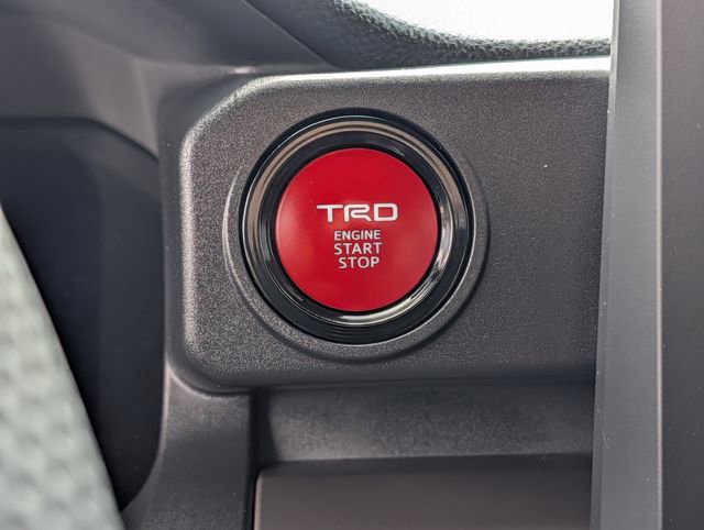 Used 2025 Toyota Tacoma TRD Off-Road AWD/4WD image 19