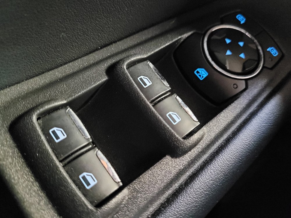 Used 2024 Ford Edge SEL image 27