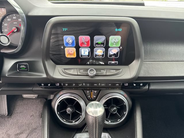 Used 2016 Chevrolet Camaro SS RWD image 18