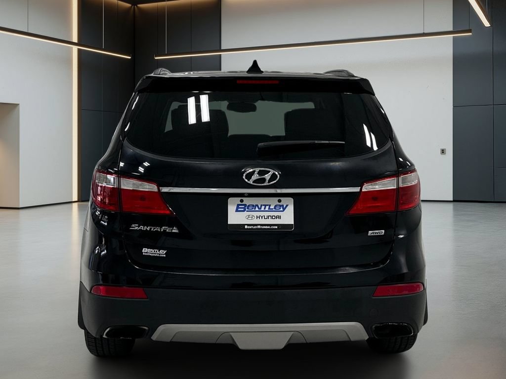 Used 2016 Hyundai Santa Fe SE AWD/4WD image 5