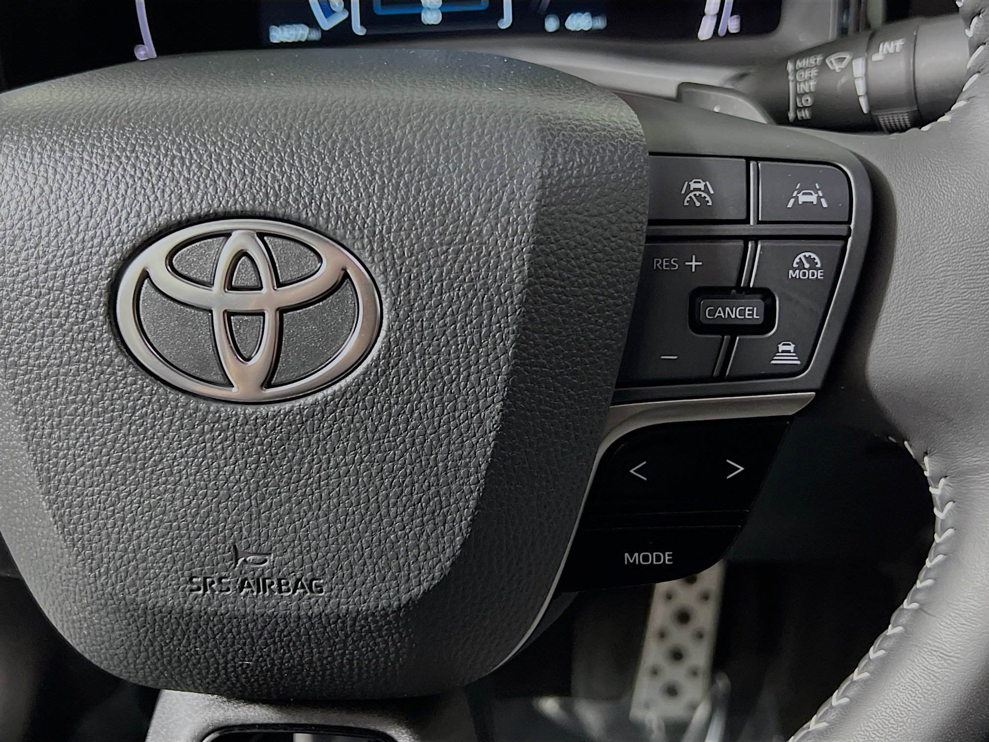 Used 2025 Toyota Camry SE FWD image 20