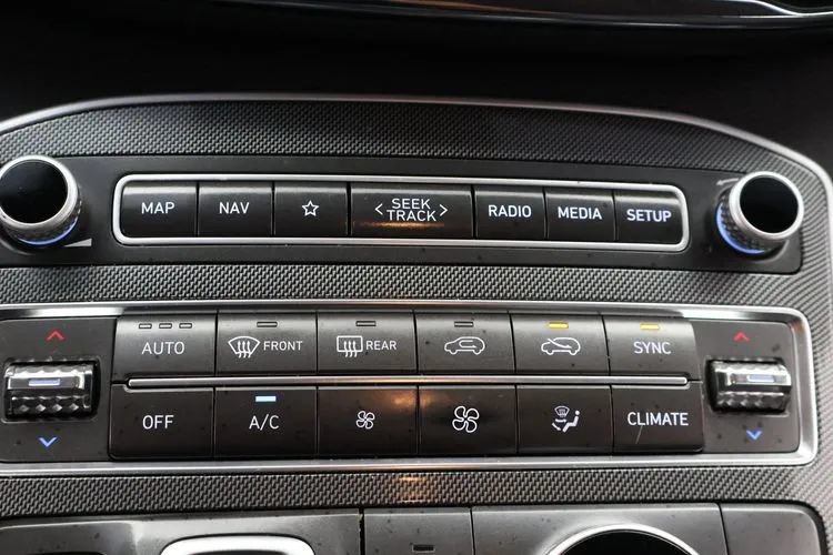 Used 2023 Hyundai Santa Fe SEL FWD image 34