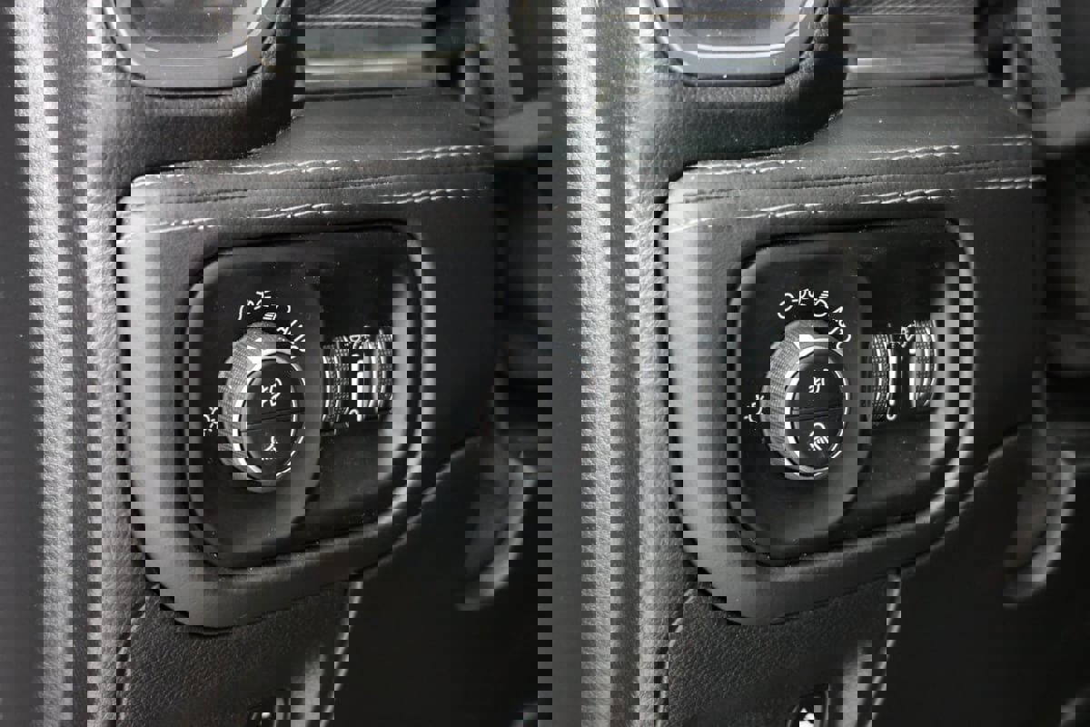 Used 2020 RAM 1500 Limited image 25