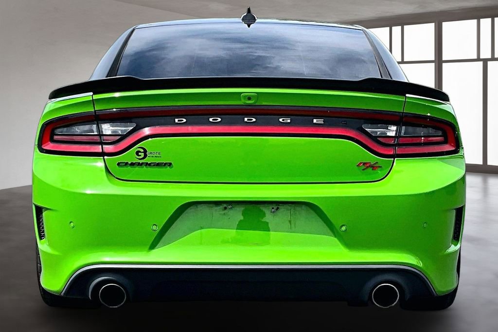 Used 2017 Dodge Charger R/T Scat Pack w/ Beats Audio Group RWD image 5