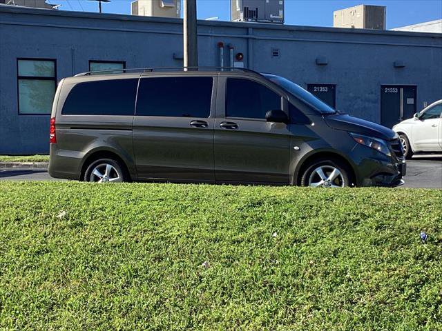 Used 2016 Mercedes-Benz Metris Passenger image 12