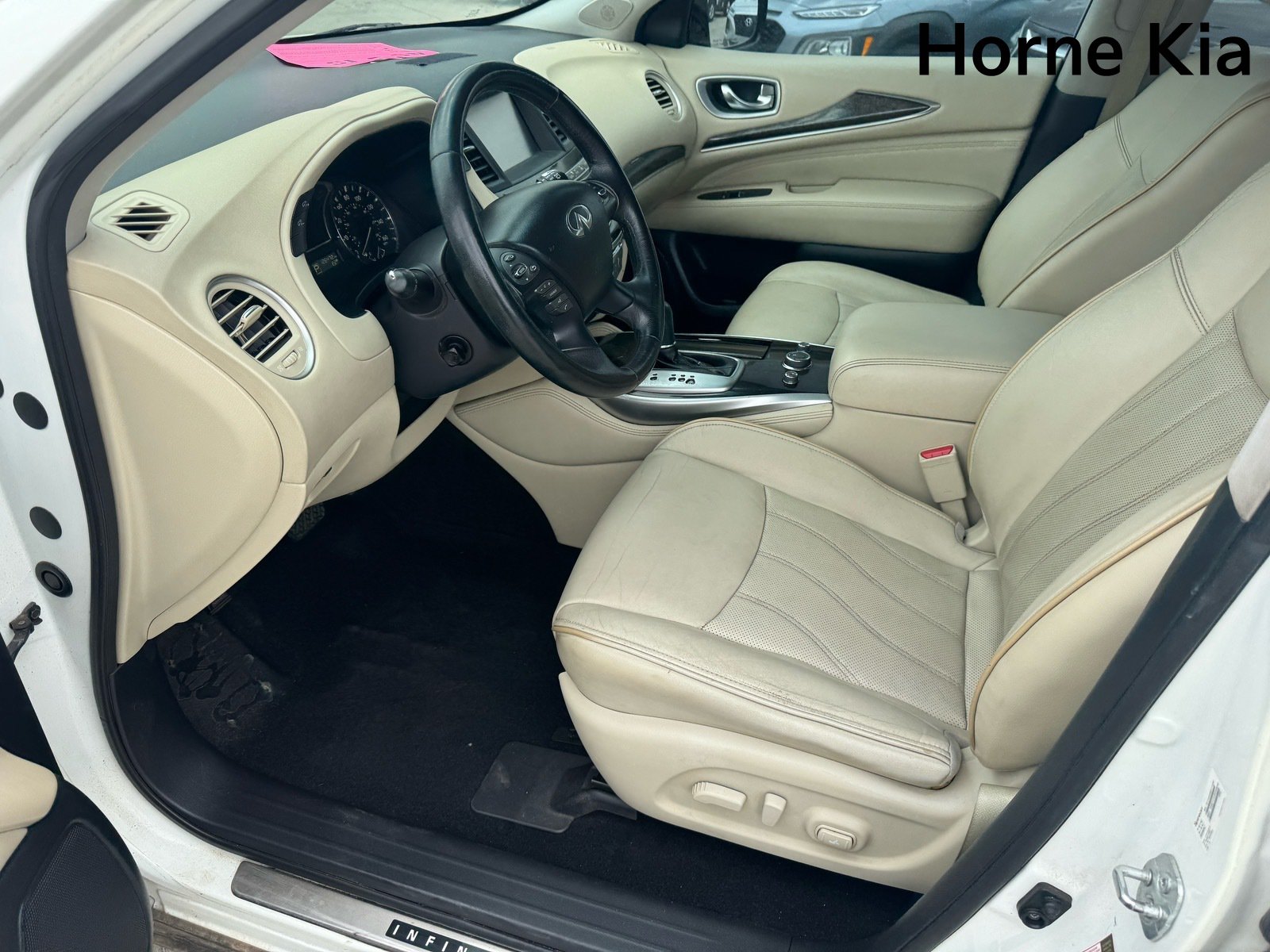 Used 2015 INFINITI QX60 FWD w/ Premium Plus Package image 9