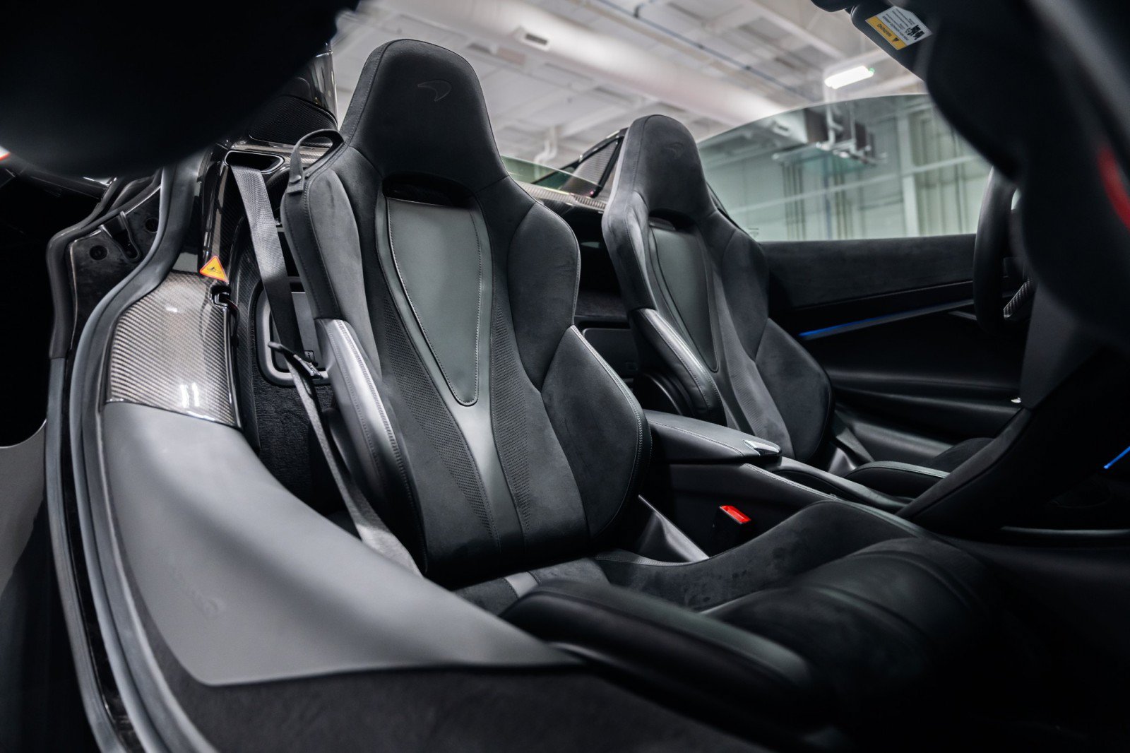 Used 2019 McLaren 720S Performance RWD image 14