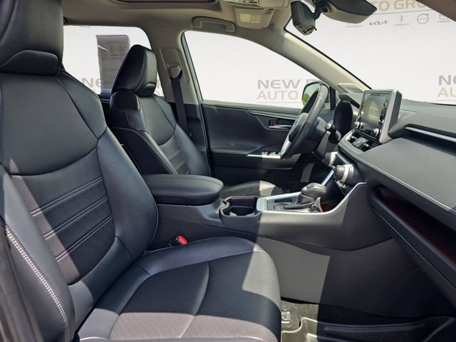Used 2021 Toyota RAV4 Limited w/ Limited Grade Weather Package FWD image 15