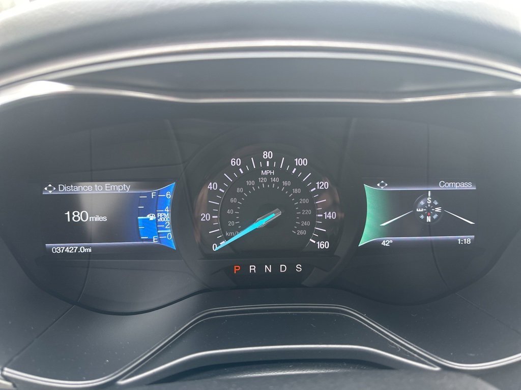 Used 2020 Ford Fusion SE image 9