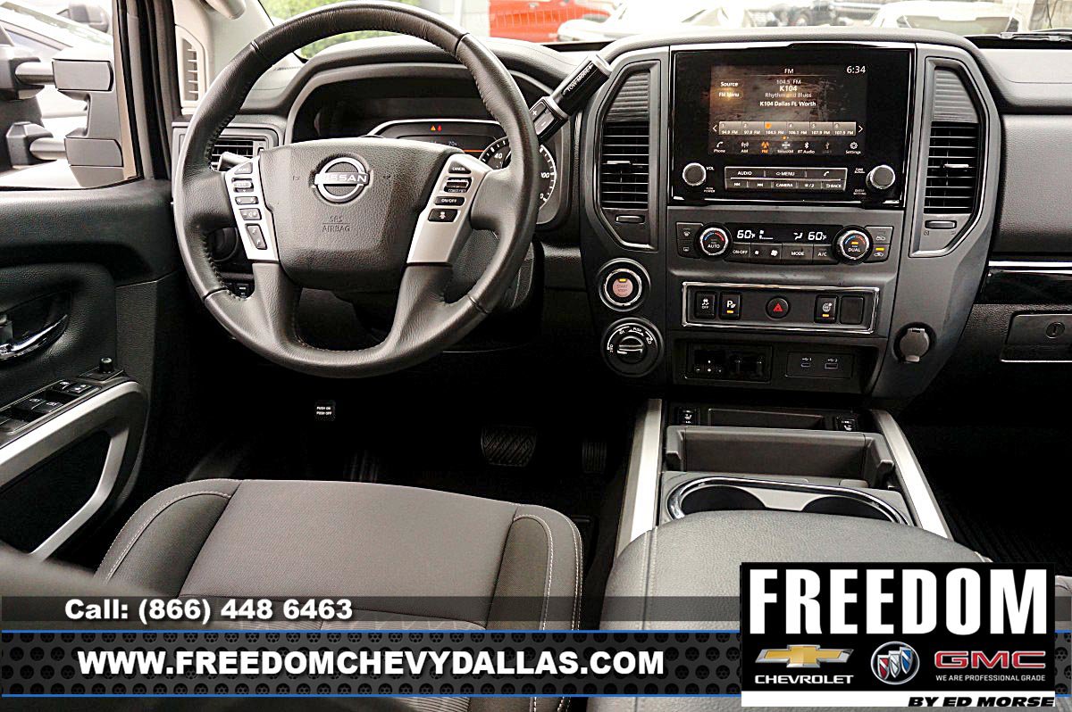 Used 2024 Nissan Titan SV w/ SV Convenience Package AWD/4WD image 13
