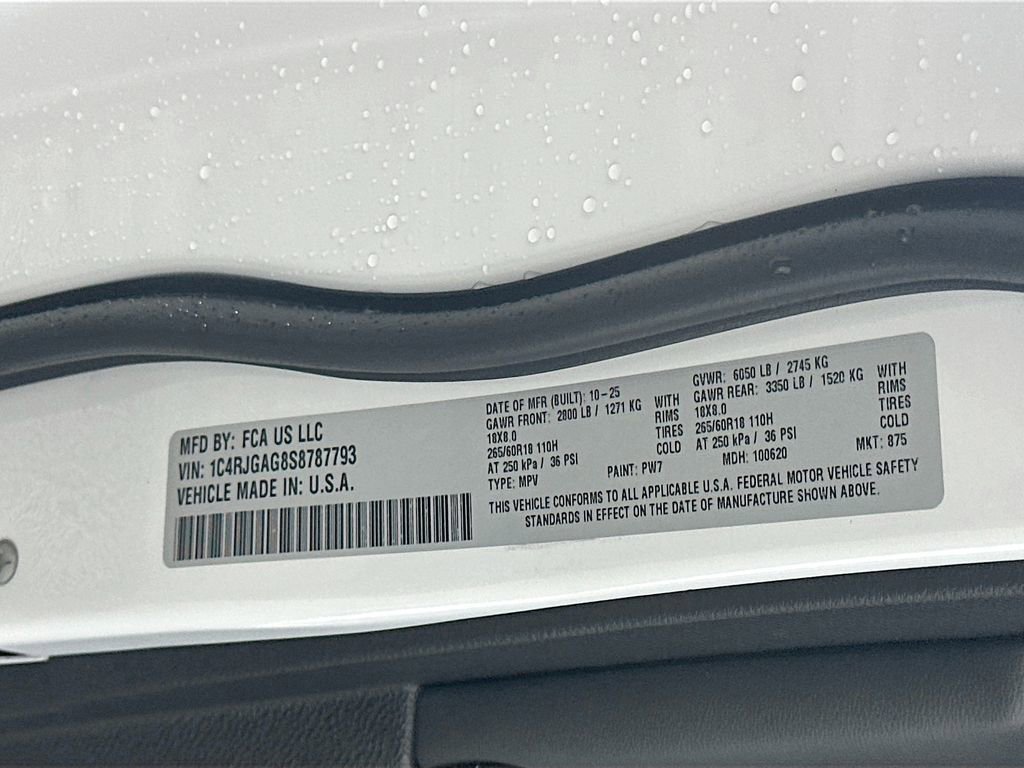New 2025 Jeep Grand Cherokee Laredo X w/ Luxury Tech Group I RWD image 19
