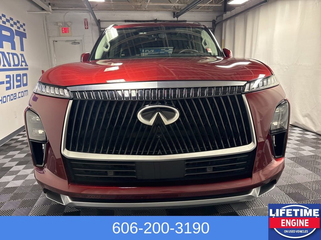Used 2025 INFINITI QX80 Sensory image 2