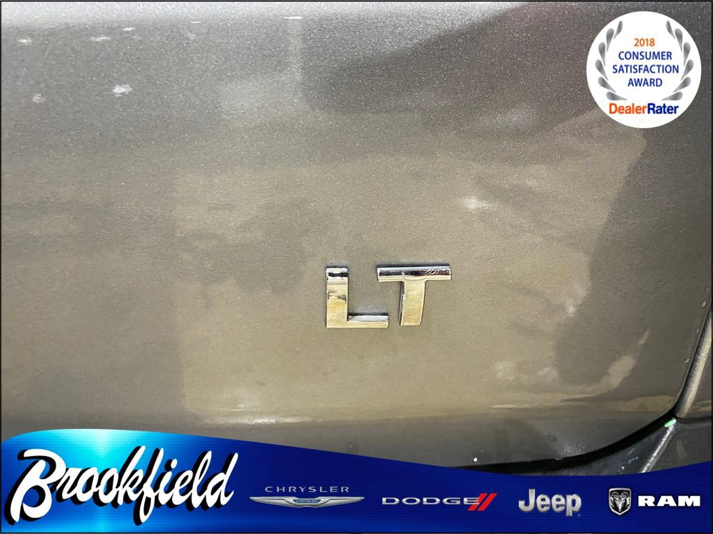 Used 2023 Chevrolet Traverse LT image 11