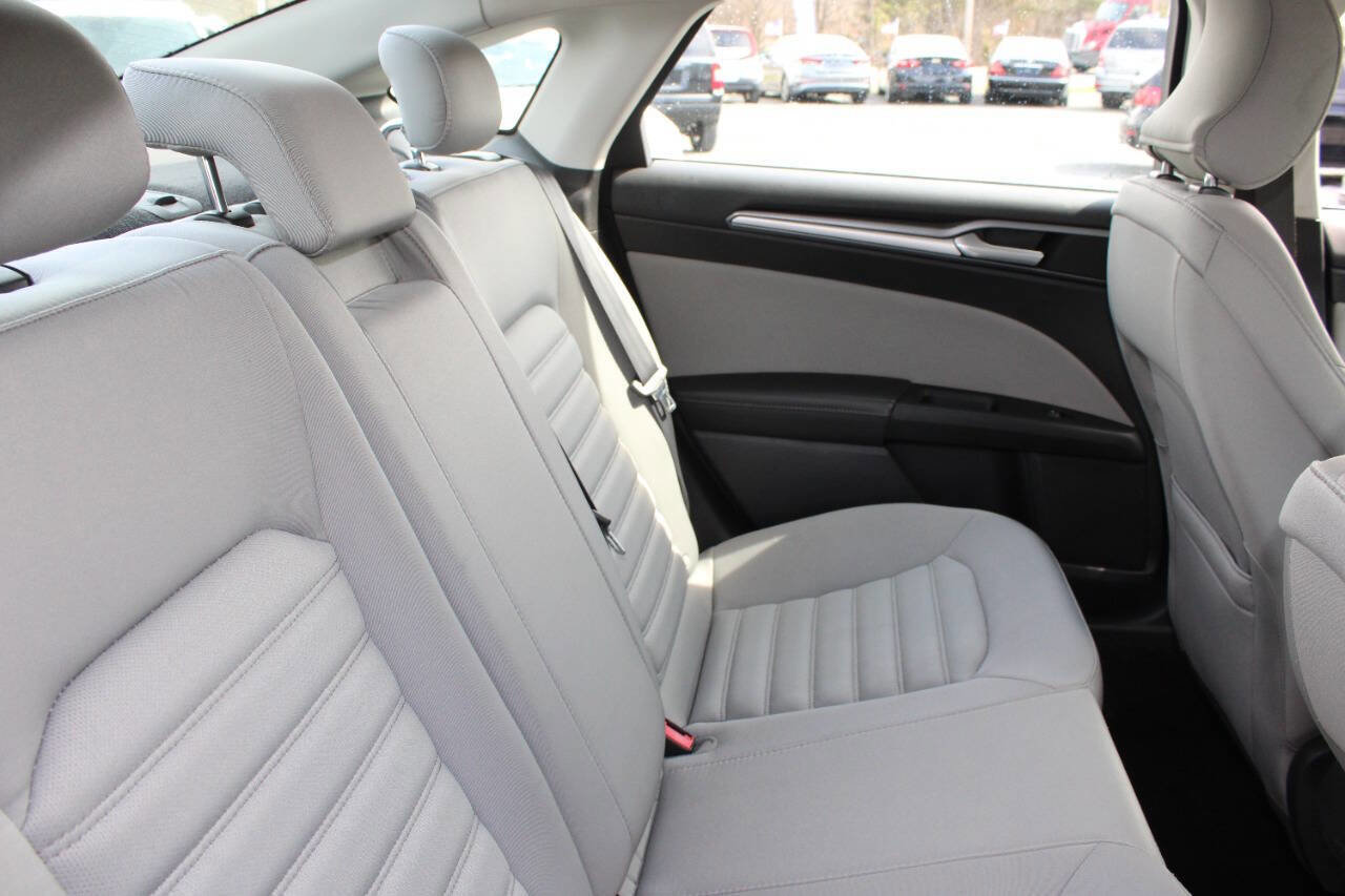 Used 2015 Ford Fusion S FWD image 16