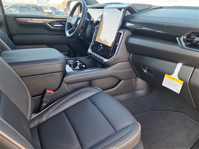 New 2026 GMC Yukon XL Elevation image 17