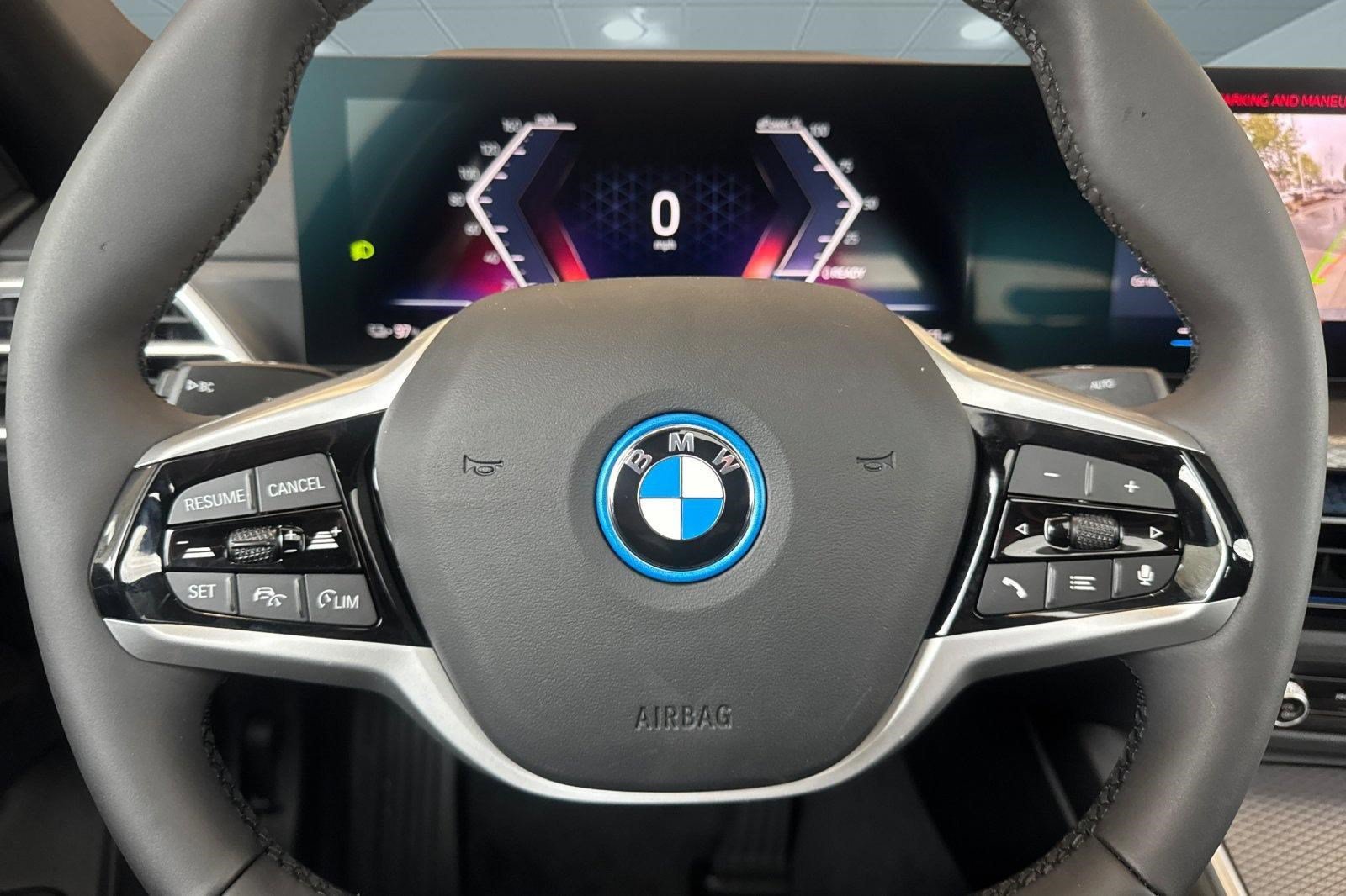 Used 2026 BMW i4 xDrive40i w/ Premium Package AWD/4WD image 17