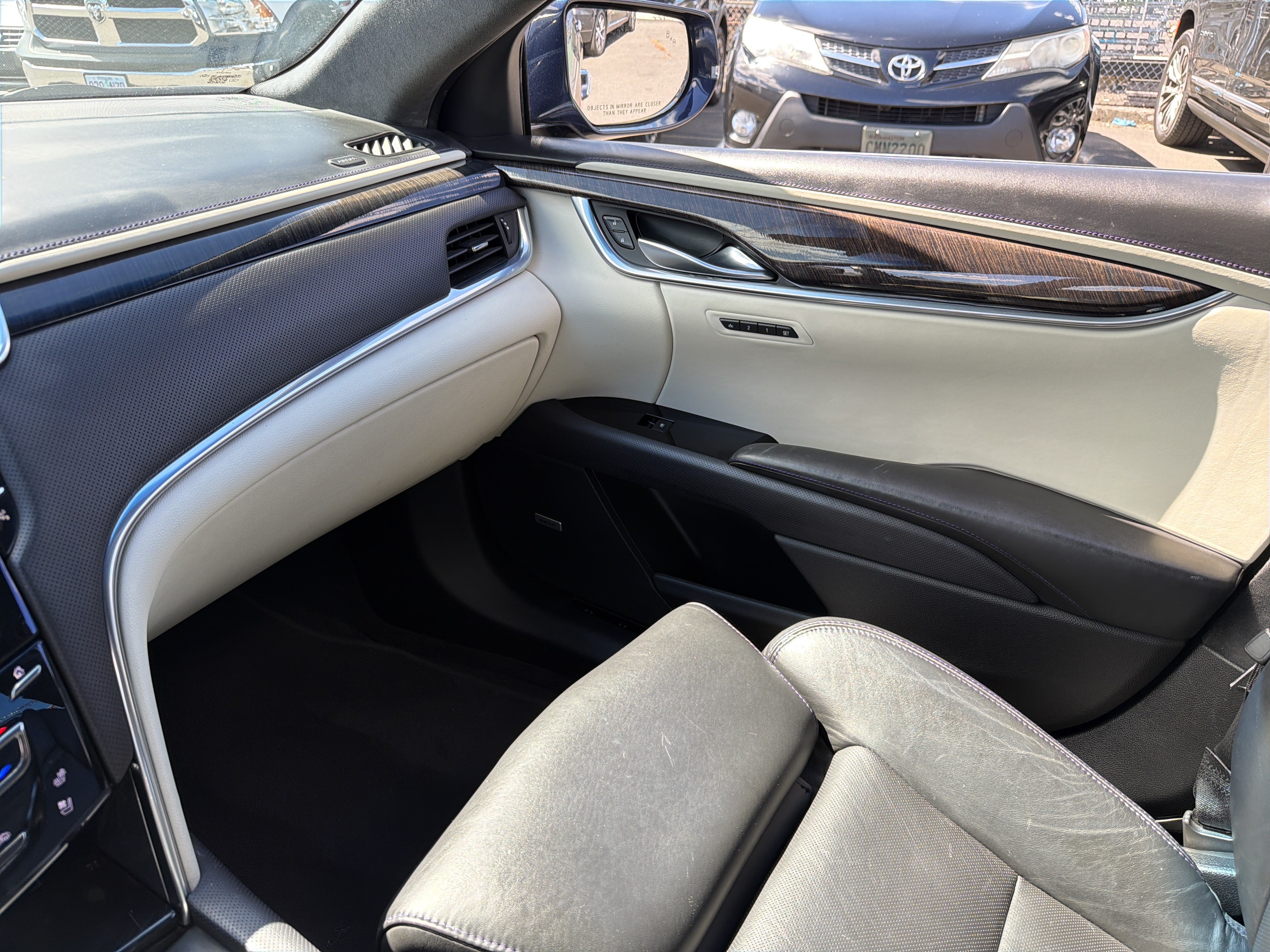 Used 2016 Cadillac XTS Platinum FWD image 23