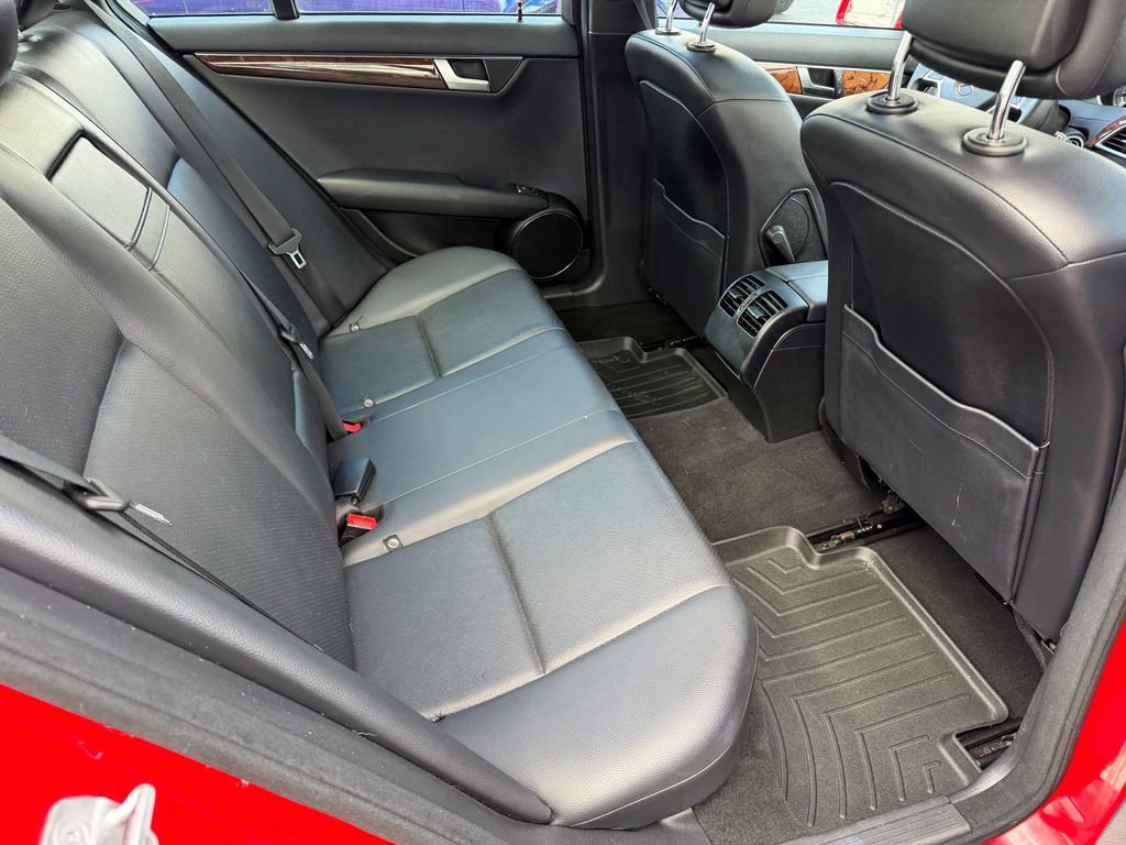 Used 2012 Mercedes-Benz C 300 4MATIC Sedan image 16