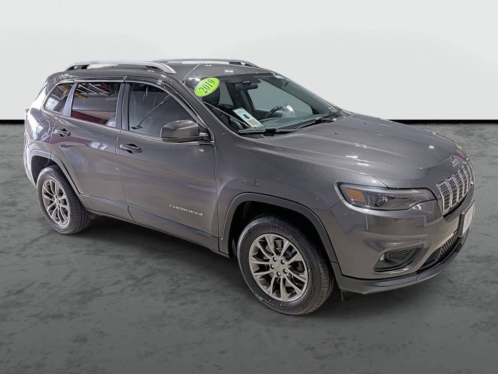 Used 2019 Jeep Cherokee Latitude Plus w/ Cold Weather Group image 5