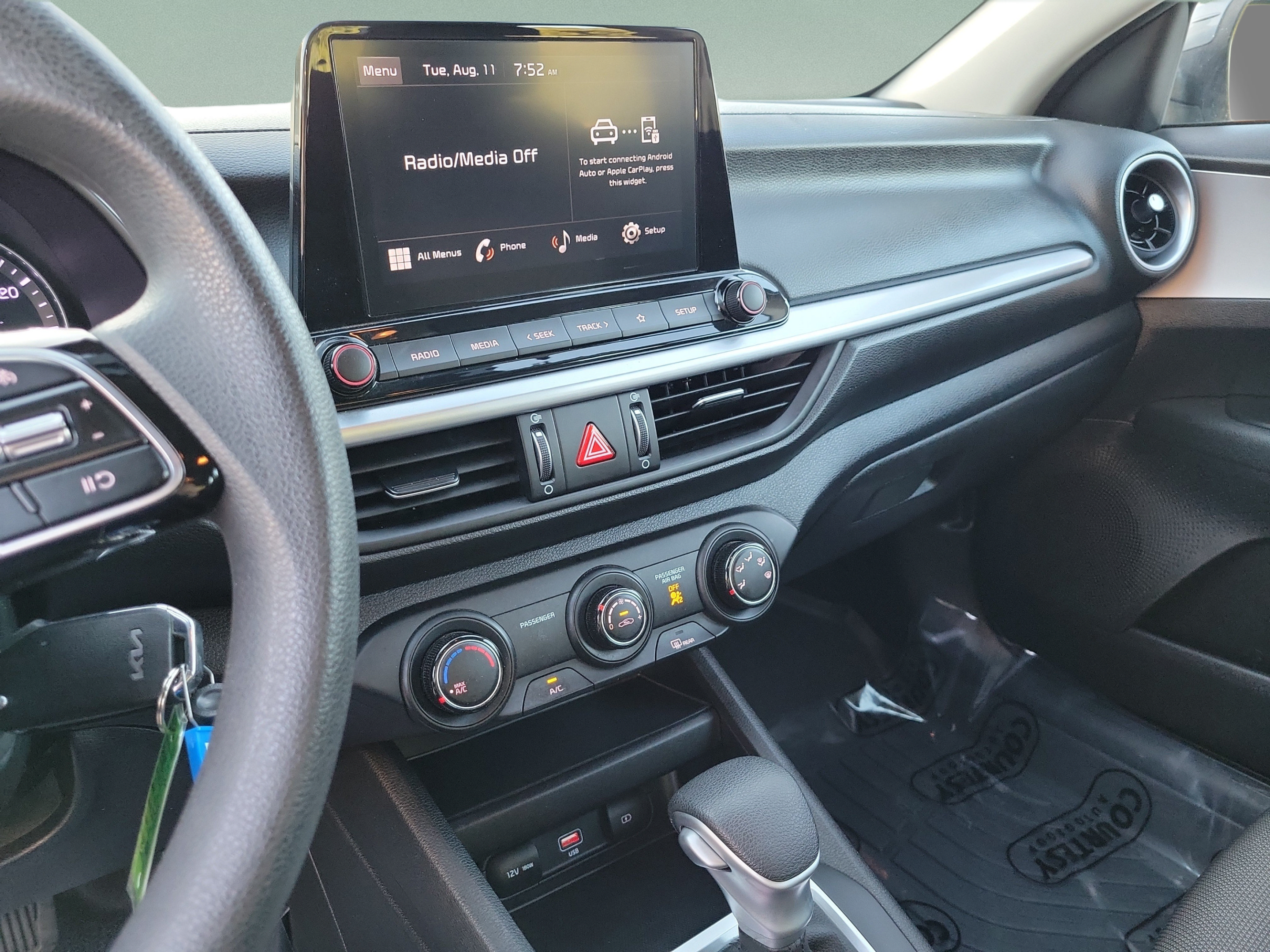 Certified 2024 Kia Forte LXS FWD image 23