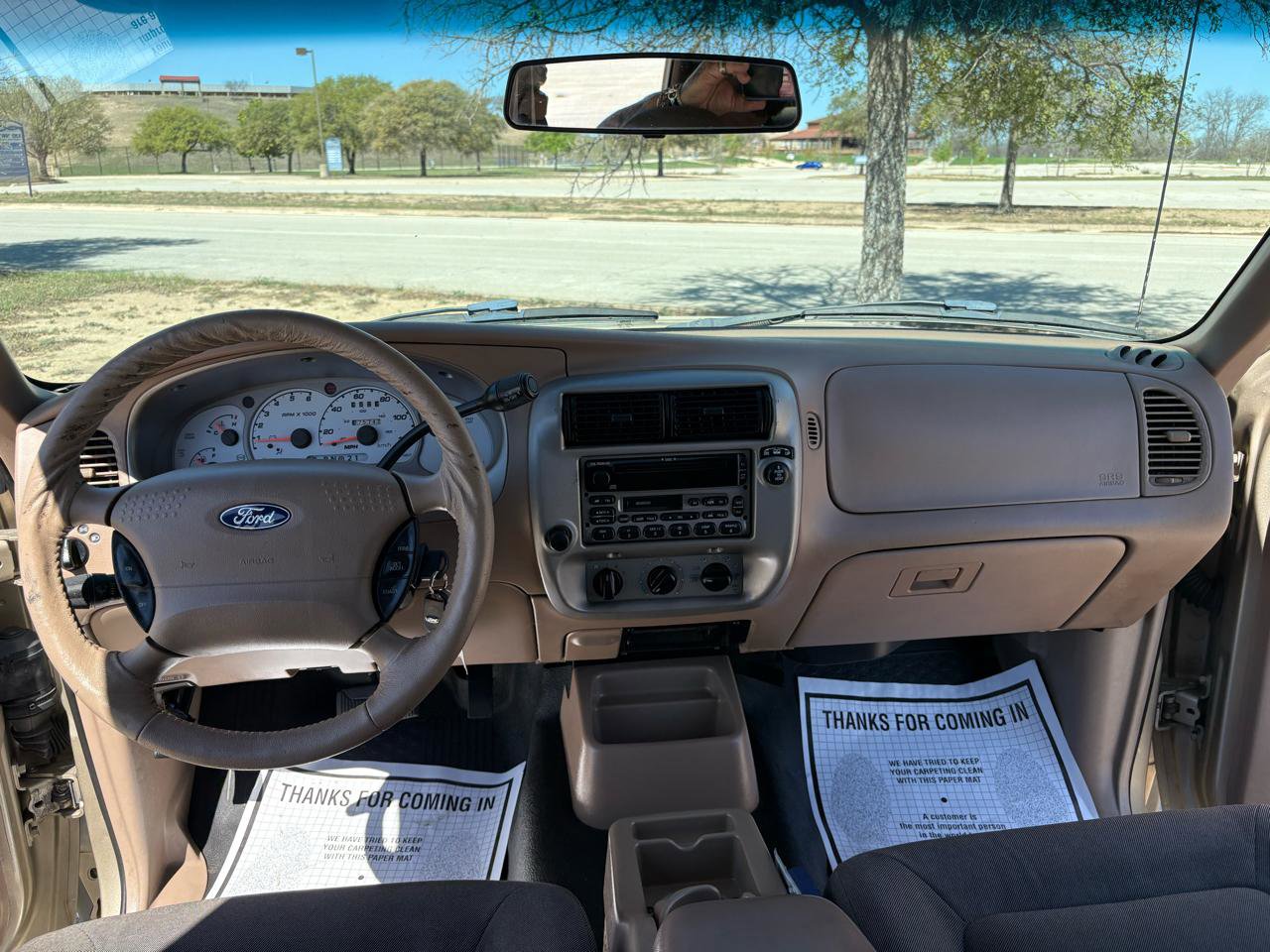 Used 2001 Ford Explorer Sport Trac 2WD image 39