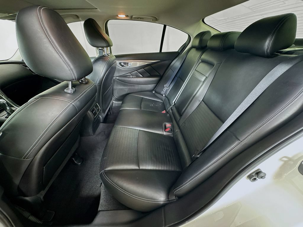 Used 2015 INFINITI Q50 w/ Navigation Package RWD image 30