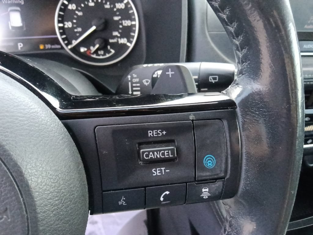 Used 2021 Nissan Rogue SL FWD image 19