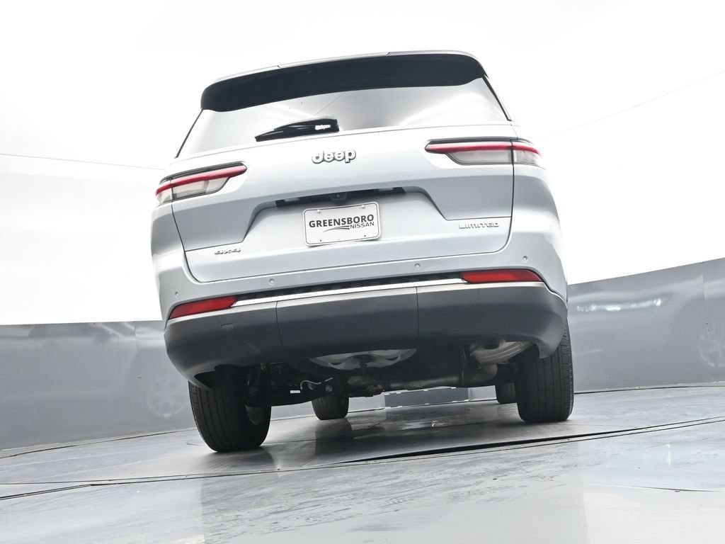 Used 2023 Jeep Grand Cherokee L Limited AWD/4WD image 45