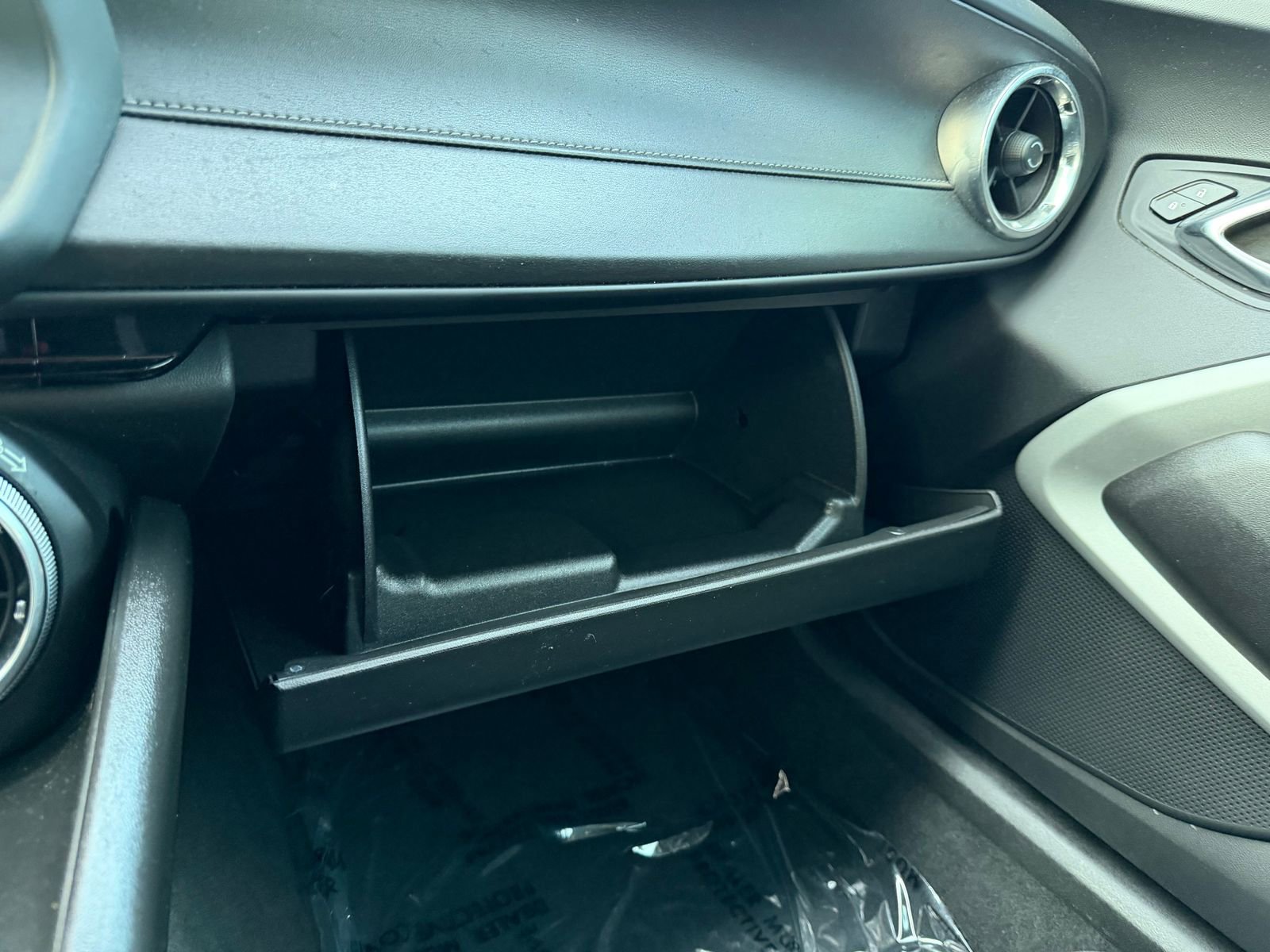 Used 2021 Chevrolet Camaro LT RWD image 34