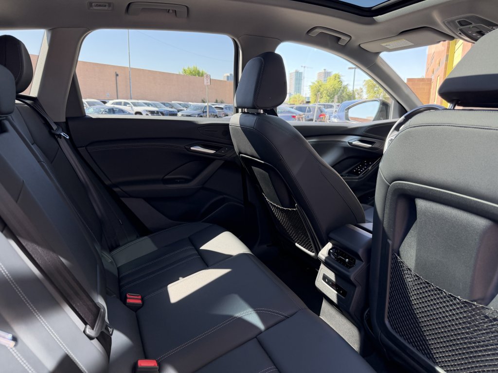 Used 2025 Audi Q6 e-tron Premium w/ Convenience Package RWD image 42