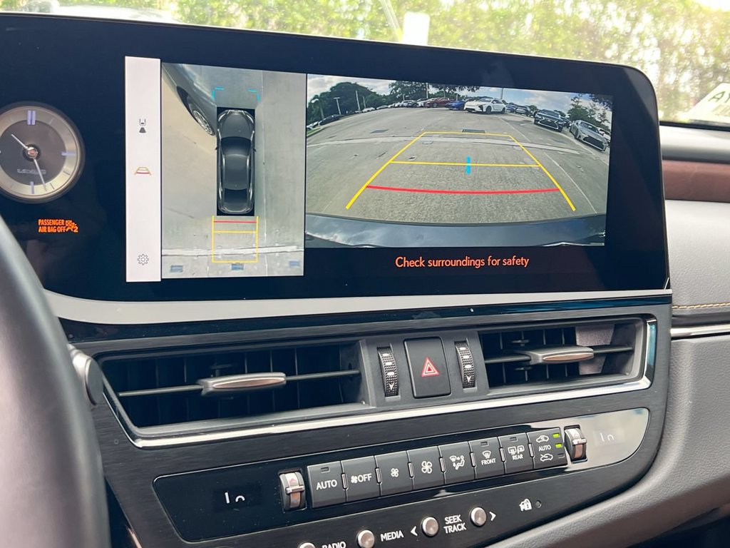 Certified 2024 Lexus ES 300h Ultra Luxury w/ Accessory Package (Z2) FWD image 16