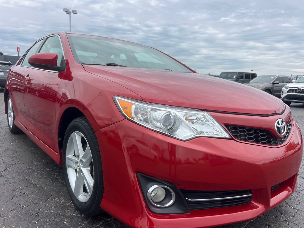 Used 2014 Toyota Camry SE