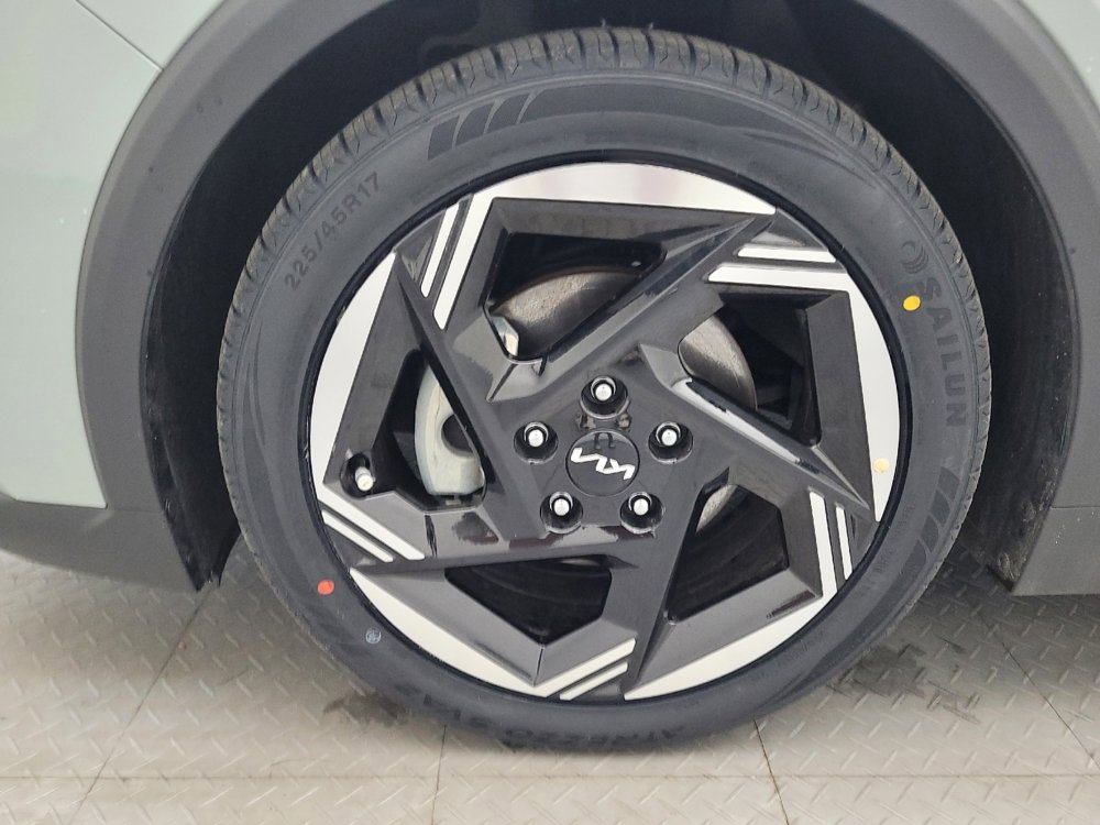 Used 2025 Kia K4 EX FWD image 31