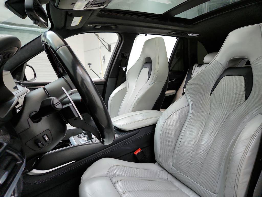 Used 2017 BMW X5 M AWD/4WD image 14