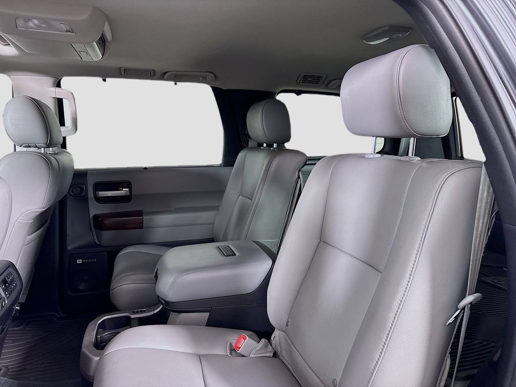 Used 2013 Toyota Sequoia Platinum AWD/4WD image 27