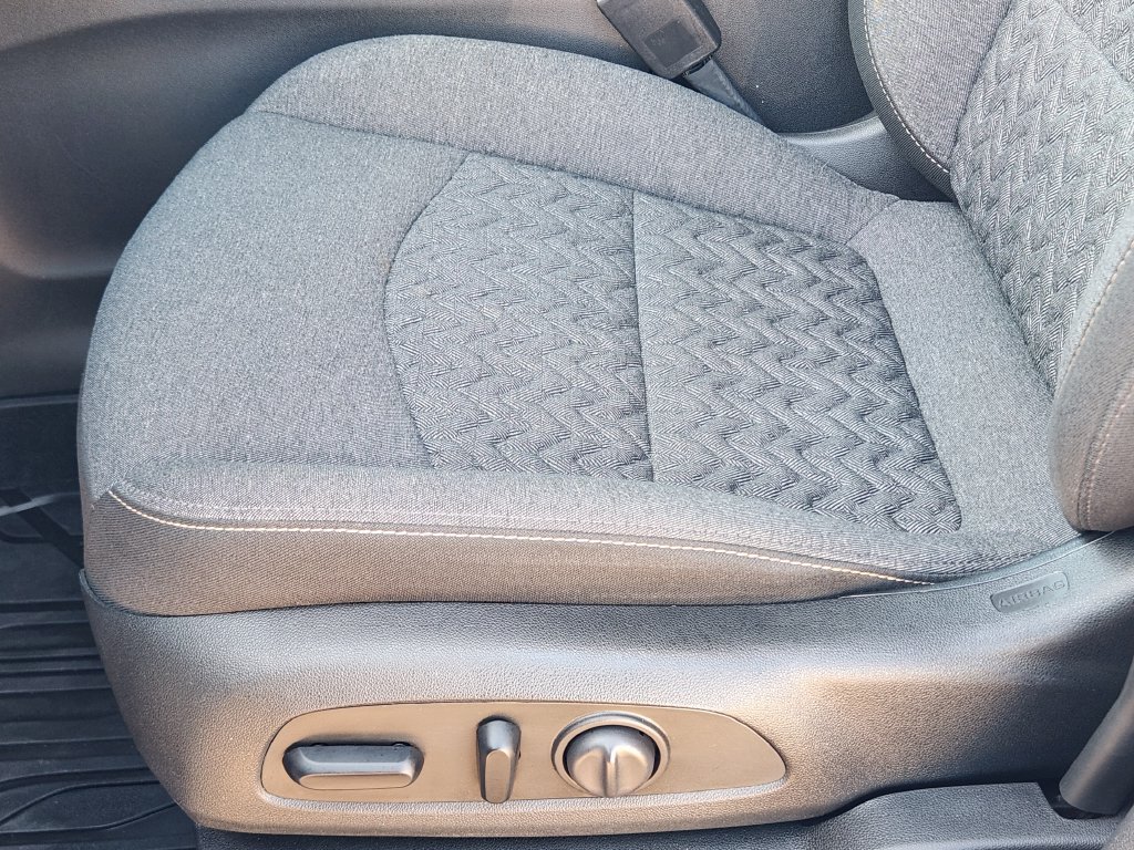 Used 2023 Chevrolet Equinox LT w/ LPO, Floor Liner Package AWD/4WD image 24