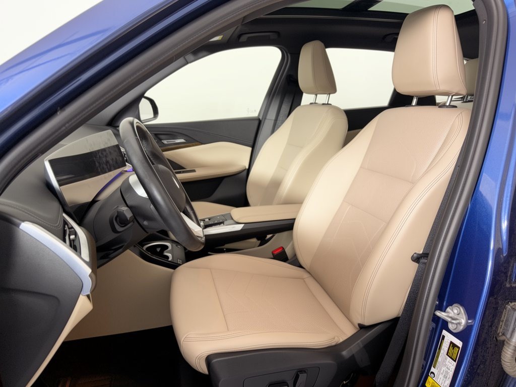 Used 2023 BMW X1 xDrive28i w/ Convenience Package AWD/4WD image 5